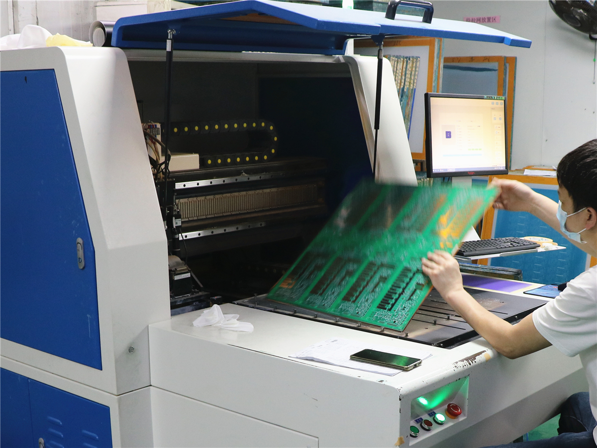 PCB Assembly Facility 7